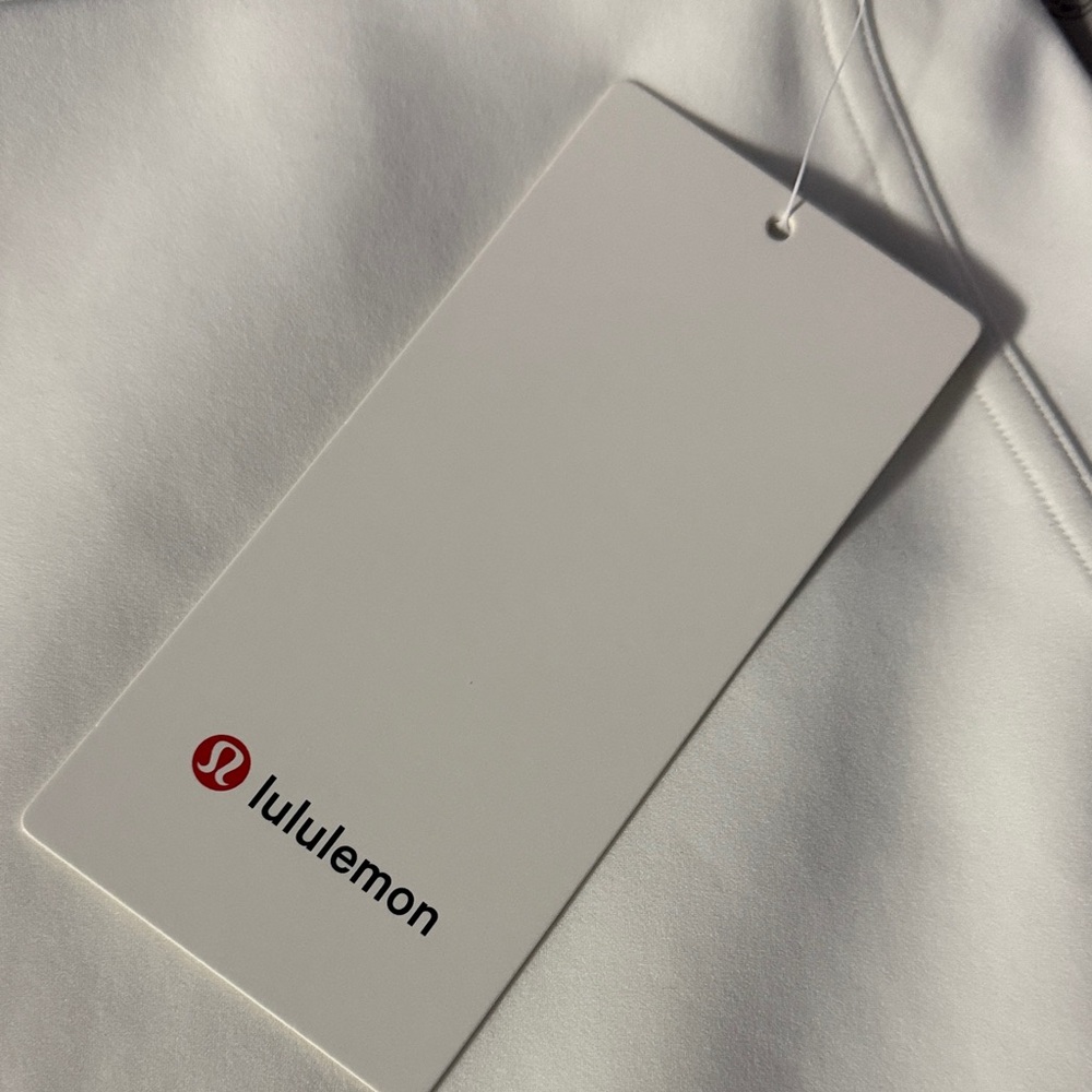 Lululemon athletica Women's White A-Line Skirt Scalloped